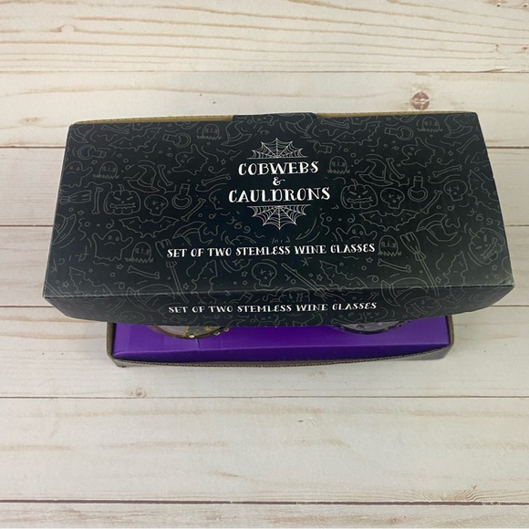 Cobwebs & Cauldrons Stemless Wine Glasses Witch Hats Rhinestone Set Of 2 - Picture 4 of 5